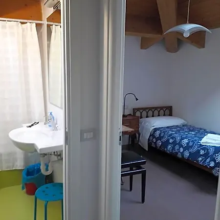 Casa Cantoniera Bed & Breakfast Como